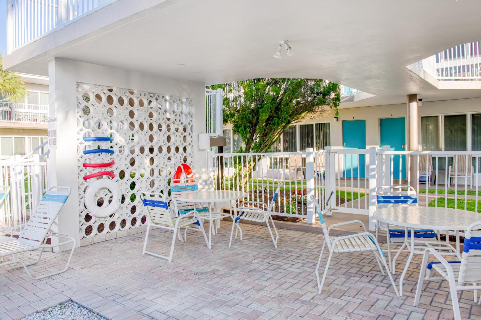 Floranada Condos Pompano Beach Room photo